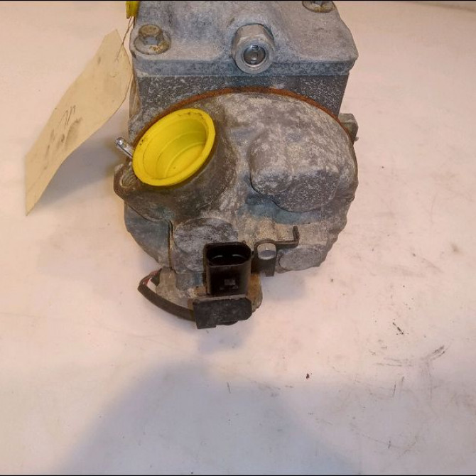 Compresseur air conditionne occasion VOLKSWAGEN POLO IV Phase 2 05-2005->09-2009 6Q0820808F 4