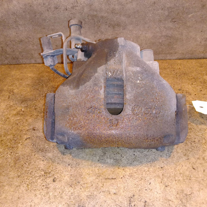 Etrier de frein avant gauche occasion AUDI A4 II Phase 2 09-2004->04-2008 1.9 TDI 115ch 8E0615123A 1