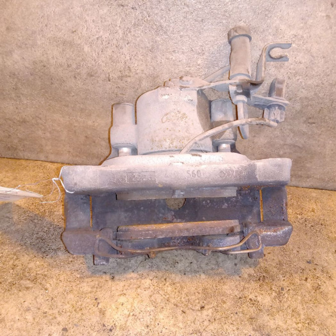 Etrier de frein avant gauche occasion AUDI A4 II Phase 2 09-2004->04-2008 1.9 TDI 115ch 8E0615123A 2