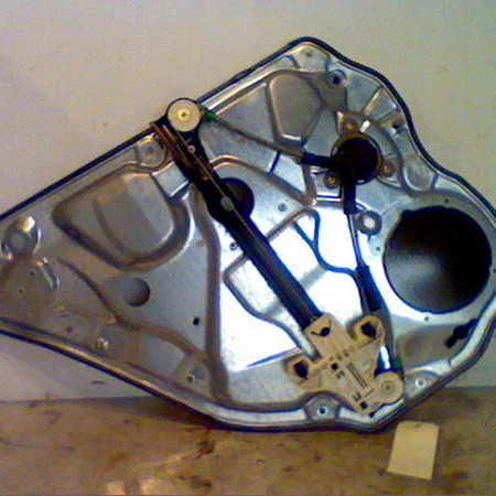 Mecanisme leve-glace arrière droit occasion VOLKSWAGEN POLO IV Phase 1 01-2002->05-2005 1.2 12v 65ch 6Q4839462D