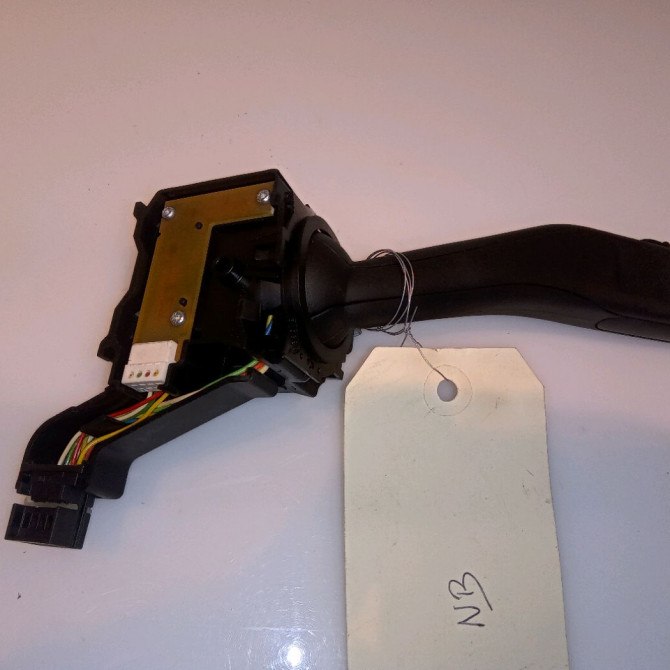 Commande clignotant occasion VOLKSWAGEN GOLF PLUS Phase 1 04-1995->04-1999 1.6 TDI 105ch 3C8941431AXSH 2