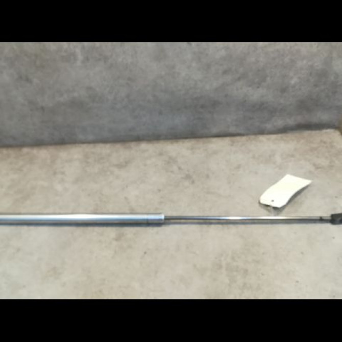 Verin d capot occasion VOLKSWAGEN PASSAT IV Phase 2 10-2000->03-2005 1