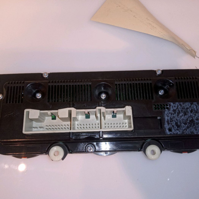 Commande de chauffage occasion VOLKSWAGEN GOLF PLUS Phase 1 03-2005->03-2009 1.9 TDI 105ch 1K0907044BR 2