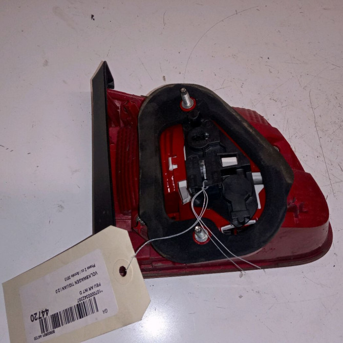 Feu arrière intérieur droit occasion VOLKSWAGEN TIGUAN I TIGUAN I Phase 2 2011-04-01->2016-12-31 2.0 TDI 140ch 5N0945094H 2