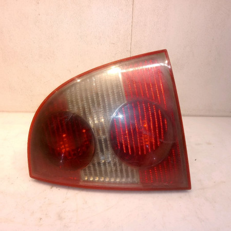 Feu arrière droit occasion VOLKSWAGEN PASSAT IV Phase 2 10-2000->03-2005 1.9 TDI 130ch 3B5945096AE