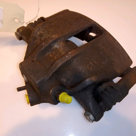 Etrier de frein avant droit occasion VOLKSWAGEN POLO III Phase 2 11-1999->12-2001 1.4 TDI 75ch 6N0615124C