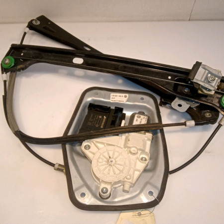 Mecanisme + moteur lève-glace avant droit occasion VOLKSWAGEN GOLF V Phase 1 11-2003->10-2008 1.9 TDI 105ch 1K5837462B
