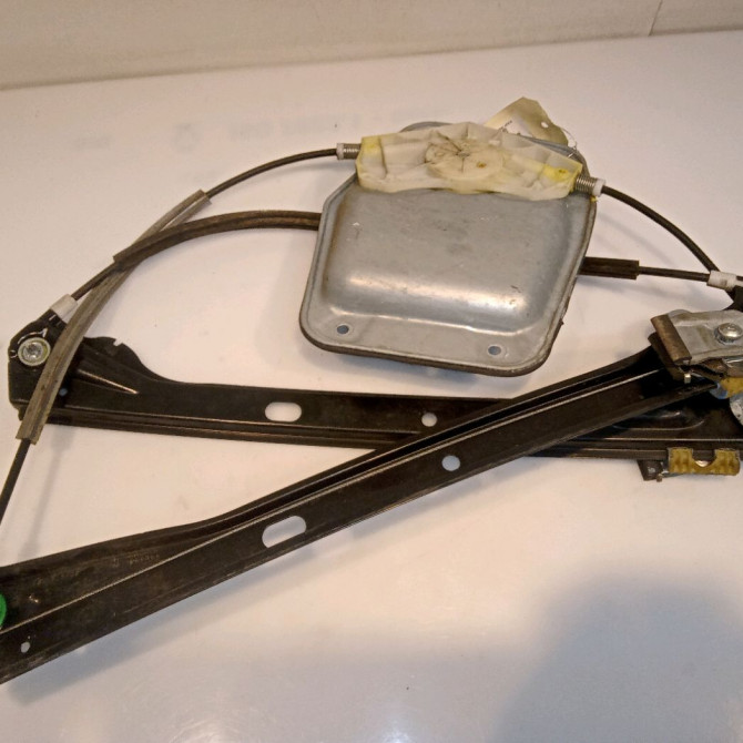 Mecanisme + moteur lève-glace avant droit occasion VOLKSWAGEN GOLF V Phase 1 11-2003->10-2008 1.9 TDI 105ch 1K5837462B 2