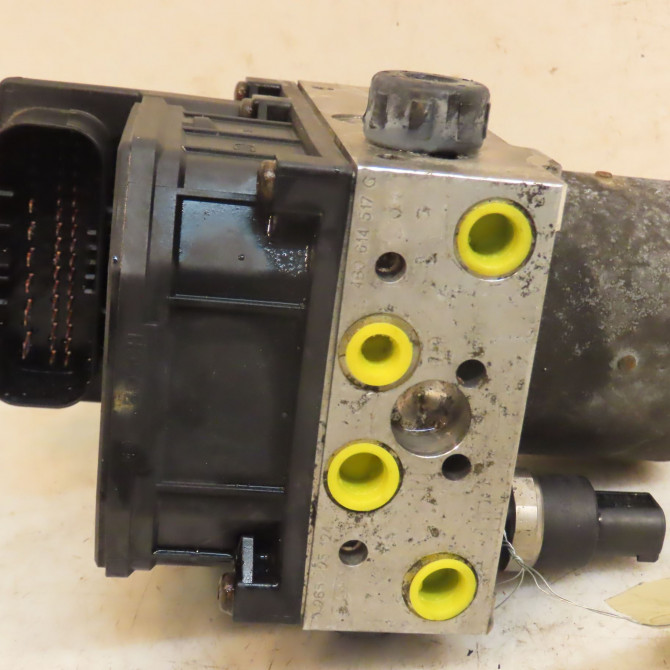 Unité hydraulique ABS occasion VOLKSWAGEN PASSAT IV Phase 2 10-2000->03-2005 1.9 TDI 100ch 4B0614517J 2