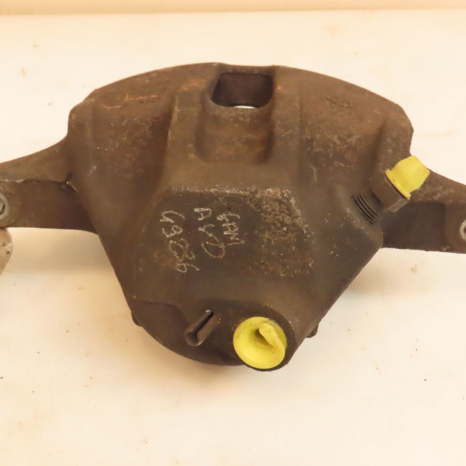 Etrier de frein avant droit occasion VOLKSWAGEN POLO III Phase 2 11-1999->12-2001 1.4 16v 6N0615124C 3