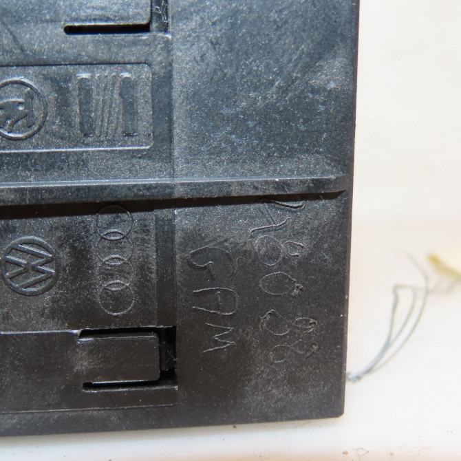 Interrupteur commande de phares occasion VOLKSWAGEN POLO V Phase 2 02-2014->... 1.4 TDI 90ch 6R0941531HAPV 3