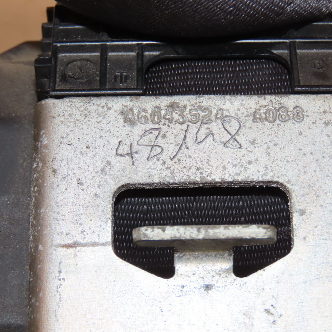 Ceinture arrière gauche occasion VOLKSWAGEN JETTA III Phase 1 09-2005->12-2010 1.9 TDI 105ch 1K5857805BRAA 2