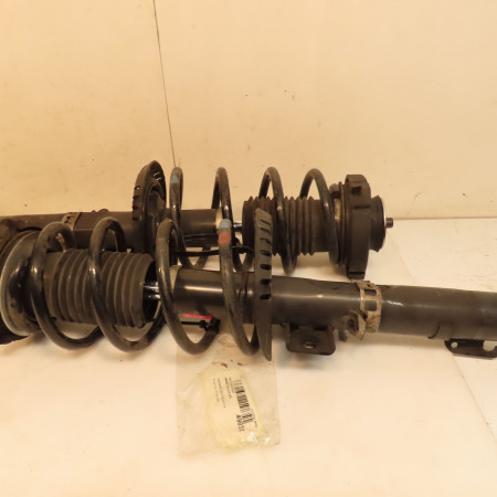 Amortisseur avant droit occasion VOLKSWAGEN POLO IV Phase 2 05-2005->09-2009 1.4 TDI 70ch 6Q0413031CE