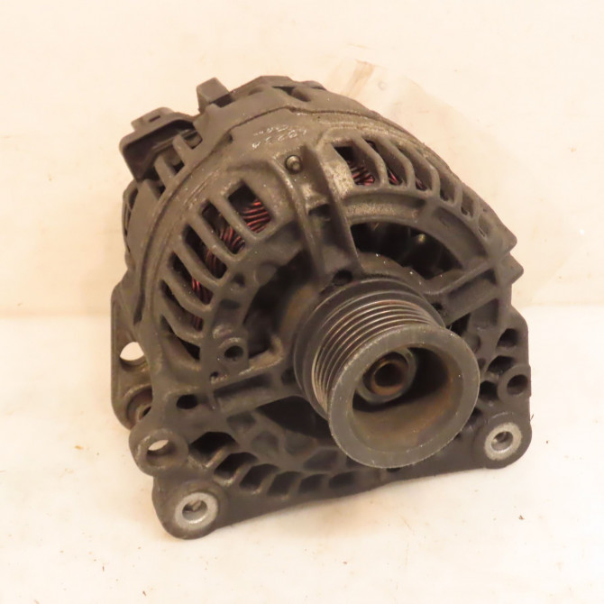 Alternateur occasion VOLKSWAGEN POLO III Phase 2 11-1999->12-2001 1.4 16v 38903018RX 1