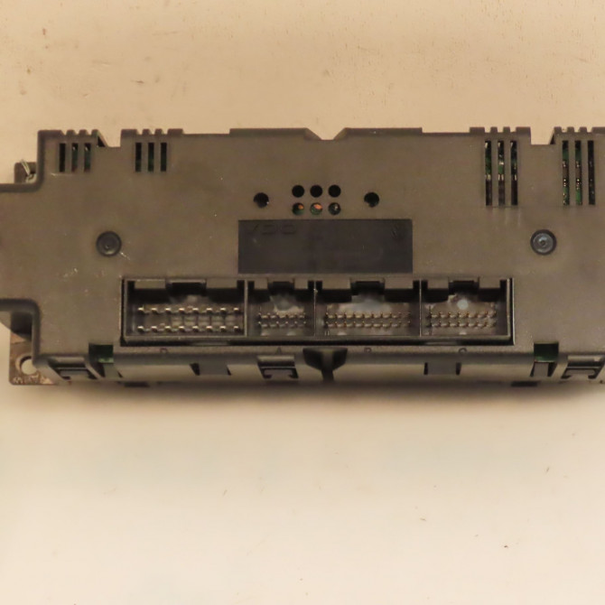 Commande de chauffage occasion VOLKSWAGEN PASSAT IV Phase 2 10-2000->03-2005 1.9 TDI 100ch 3B1907044J 2