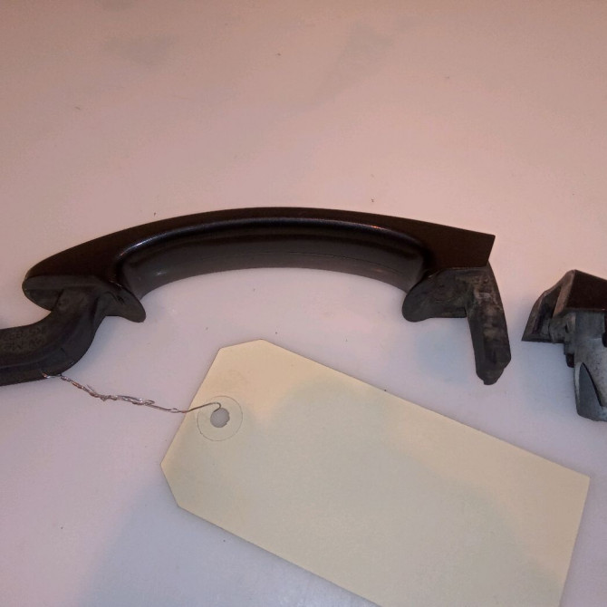 Poignee ext porte avd occasion VOLKSWAGEN GOLF V Phase 1 11-2003->10-2008 1.9 TDI 105ch 1K5837205GRU 2