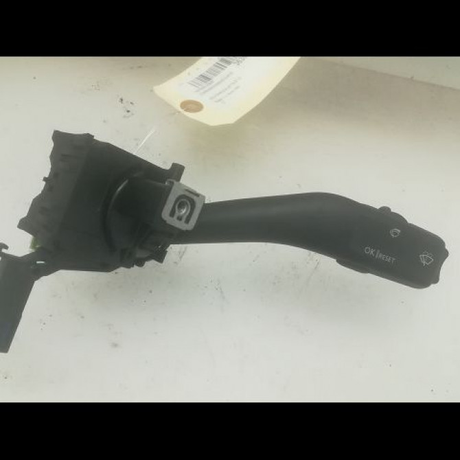 Commande essuie glace occasion VOLKSWAGEN JETTA III Phase 1 09-2005->12-2010 1.9 TDI 105ch 1K0953519J9B9 1