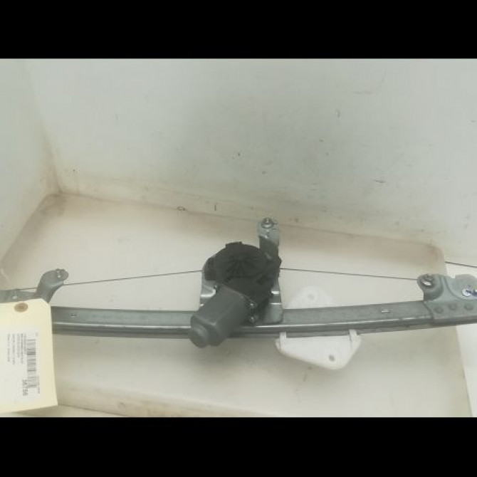 Mecanisme+moteur leve-glace avg occasion DACIA LOGAN I Phase 1 06-2005->06-2008 1.6 MPI 8200901099 1