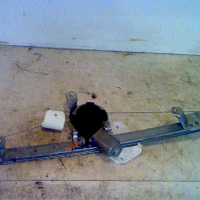 Mecanisme + moteur lève-glace avant droit occasion DACIA LOGAN I Phase 1 06-2005->06-2008 8200901102 1