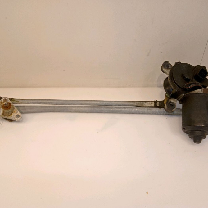 Moteur essuie-glace avant occasion TOYOTA RAV4 I Phase 2 11-1997->07-2000 8511042031 1