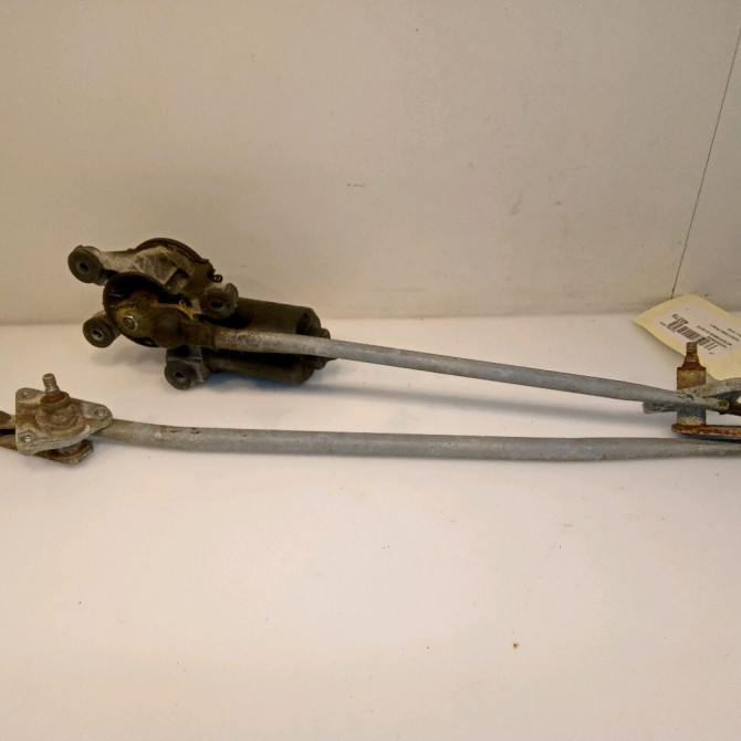 Moteur essuie-glace avant occasion TOYOTA RAV4 I Phase 2 11-1997->07-2000 8511042031 2