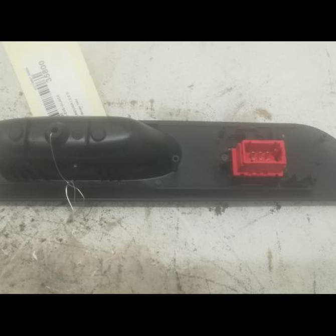 Commande lève-glace porte avant droite occasion RENAULT LAGUNA I Phase 1 01-1994->04-1998 2.2 D 7700822683 2