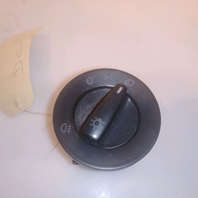 Interrupteur commande de phares occasion VOLKSWAGEN PASSAT IV Phase 1 10-1996->10-2000 1.9 TDI 90ch 1C0941531A20H 1