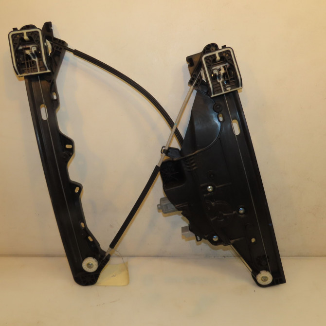 Mecanisme + moteur lève-glace avant droit occasion PEUGEOT 9828130680 1