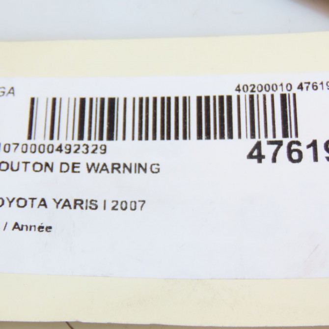 Bouton de warning occasion TOYOTA YARIS I 843320D020 3