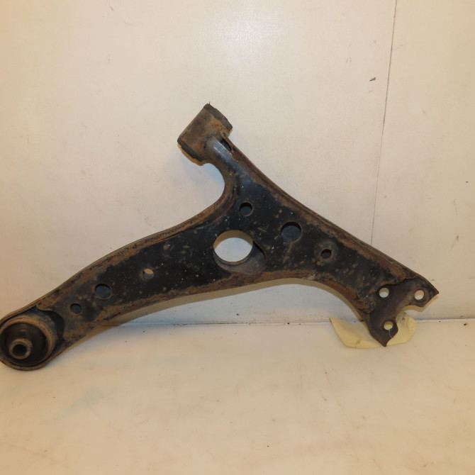 Triangle inf avd occasion TOYOTA RAV4 II Phase 1 07-2000->10-2003 115 D-4D 4806842040 1