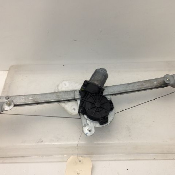 Mecanisme+moteur leve-glace avg occasion DACIA LOGAN I Phase 1 06-2005->06-2008 1.5 DCI 85ch 8200901099 1