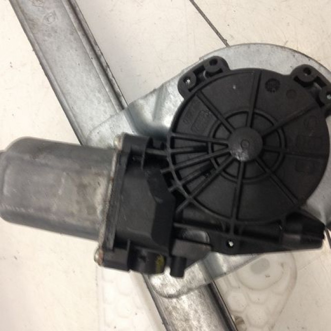 Mecanisme+moteur leve-glace avg occasion DACIA LOGAN I Phase 1 06-2005->06-2008 1.5 DCI 85ch 8200901099 2