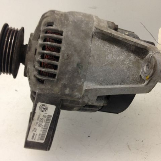 Alternateur occasion FIAT PUNTO II Phase 1 10-1999->05-2003 60 52003531 2
