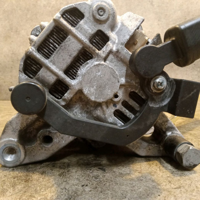 Alternateur occasion CITROEN C3 II Phase 1 11-2009->02-2013 5705KW 2