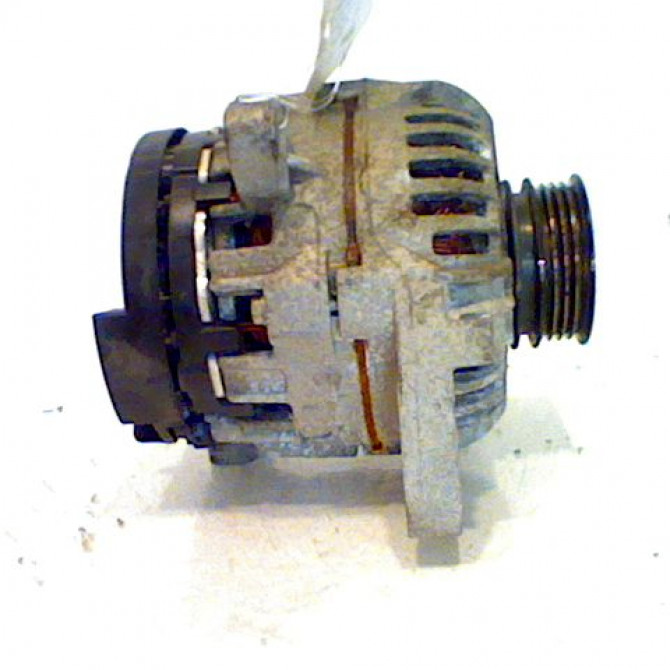 Alternateur occasion RENAULT TWINGO II Phase 1 06-2007->11-2011 1.2i 60ch 8200660037 2