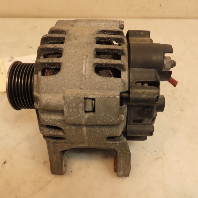 Alternateur occasion RENAULT TWINGO II Phase 2 12-2011->12-2014 1.2i 16v 75ch 8200519296 2