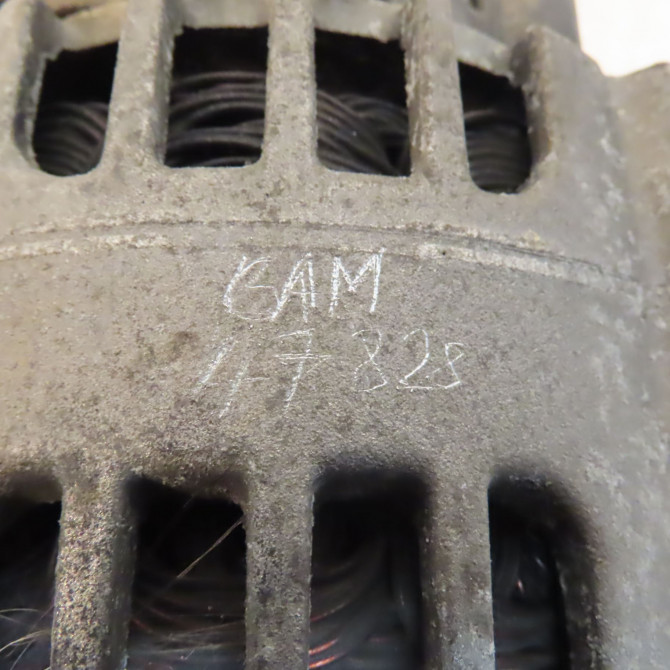 Alternateur occasion RENAULT TWINGO II Phase 2 12-2011->12-2014 1.2i 16v 75ch 8200519296 4