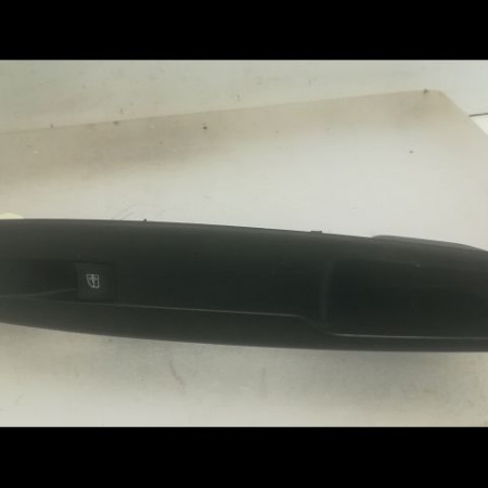 Commande lève-glace porte avant droite occasion RENAULT SCENIC III Phase 1 04-2009->11-2011 1.9 DCI 130ch
