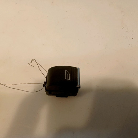 Commande leve-glace porte arrière droite occasion FORD FOCUS III Phase 1 01-2011->04-2015 1.6 TDCI 115ch 1850432