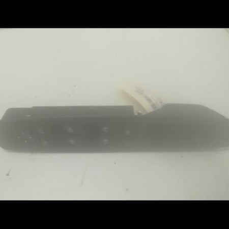 Commande lève-glace porte avant gauche occasion RENAULT MEGANE III Phase 1 11-2008->01-2012 1.5 DCI 85ch