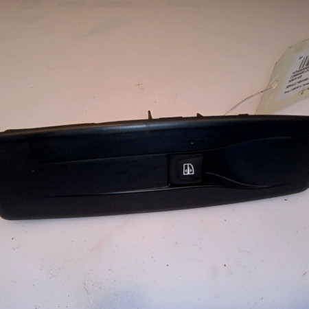 Commande lève-glace porte avant droite occasion RENAULT MEGANE III Phase 2 BREAK 01-2012->06-2014 1.6 DCI 130ch