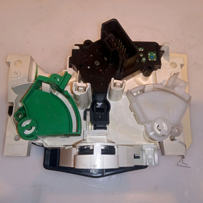 Commande de chauffage occasion DACIA LOGAN I Phase 1 MCV 01-2007->10-2008 1.5 DCI 85ch 6001547668 2