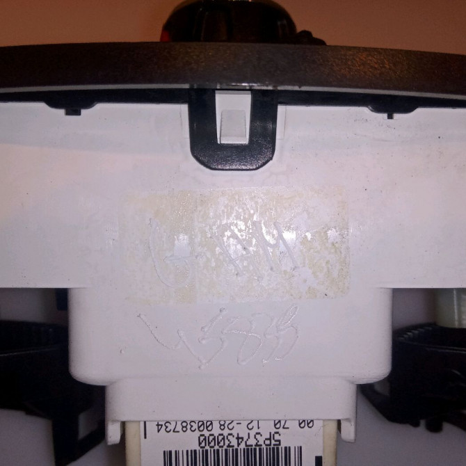 Commande de chauffage occasion DACIA LODGY Phase 1 01-2012->... 1.5 DCI 90ch 275102784R 3