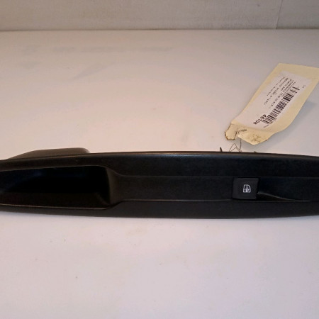 Commande lève-glace porte avant droite occasion RENAULT SCENIC III Phase 1 04-2009->11-2011 1.5 DCI 110ch