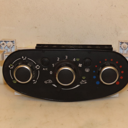 Commande de chauffage occasion DACIA SANDERO II Phase 1 10-2012->... 1.5 DCI 90ch 275106111R