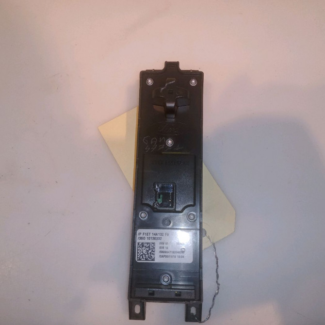 Commande lève-glace porte avant gauche occasion FORD FIESTA VI Phase 2 11-2012->... 1.5 TDCI 95ch 2032976 3