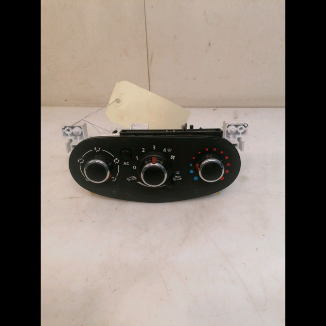 Commande de chauffage occasion DACIA LODGY Phase 1 01-2012->... 1.5 DCI 90ch 275102784R 1