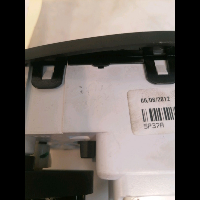 Commande de chauffage occasion DACIA LODGY Phase 1 01-2012->... 1.5 DCI 90ch 275102784R 3