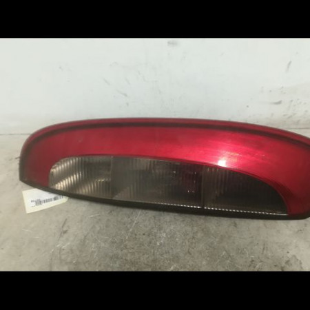 Feu arrière gauche occasion OPEL CORSA III Phase 1 10-2000->08-2003 1.2i 16v 93170222