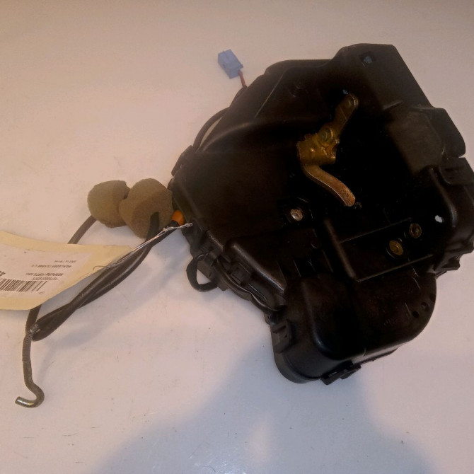 Serrure porte arg occasion MERCEDES CLASSE C II Phase 1 05-2000->03-2004 2037300135 2